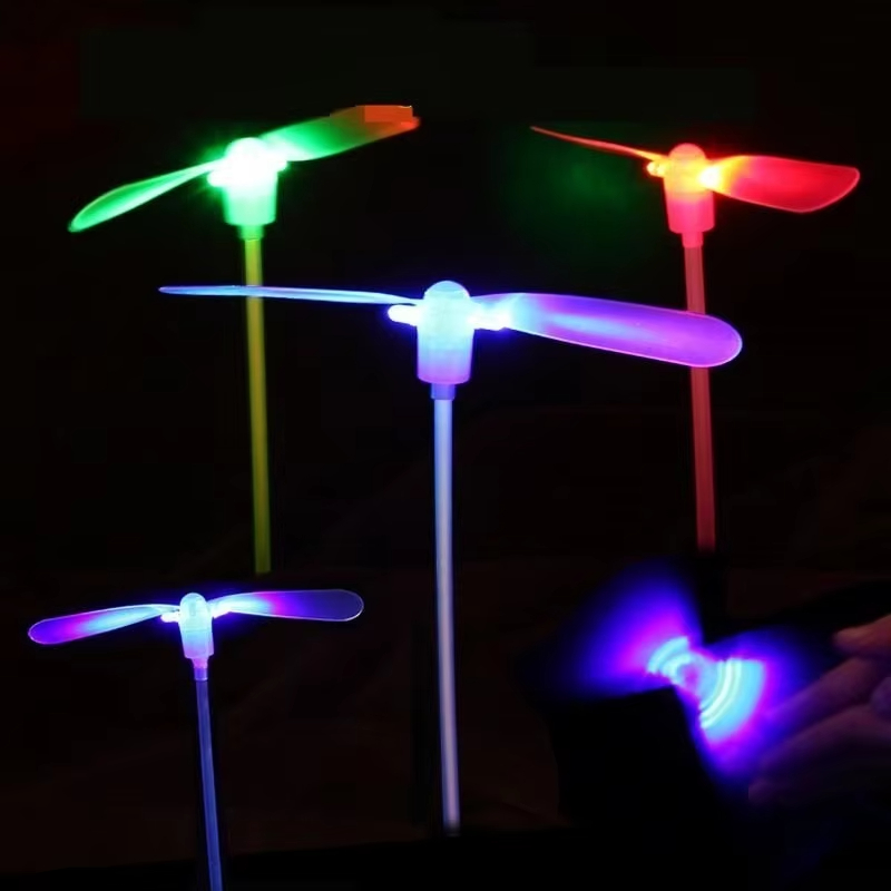 Светящаяся LED-игрушка-стрекоз – обзор и цена Kids Outdoor Movie Night