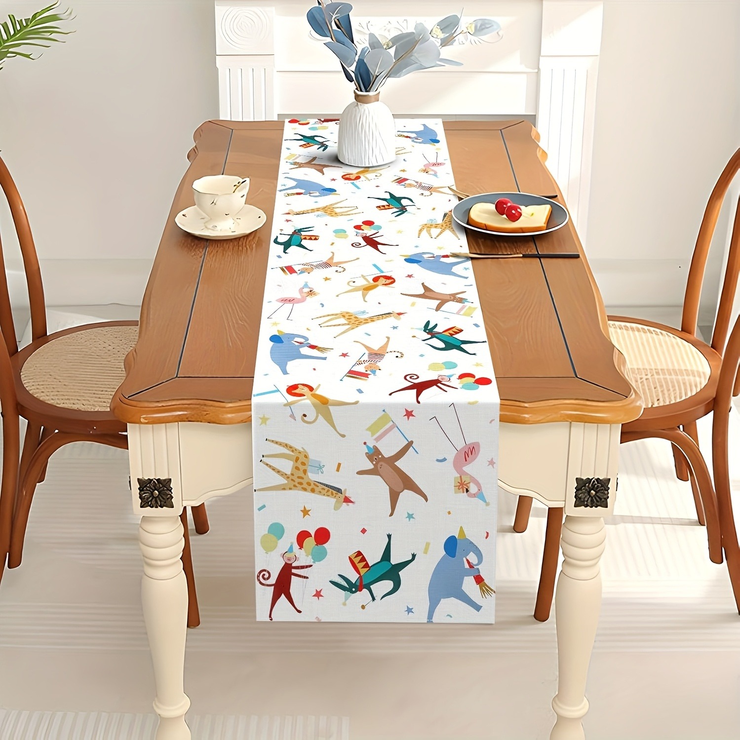Настольная дорожка с изображен – обзор и цена Kids Outdoor Dining Table